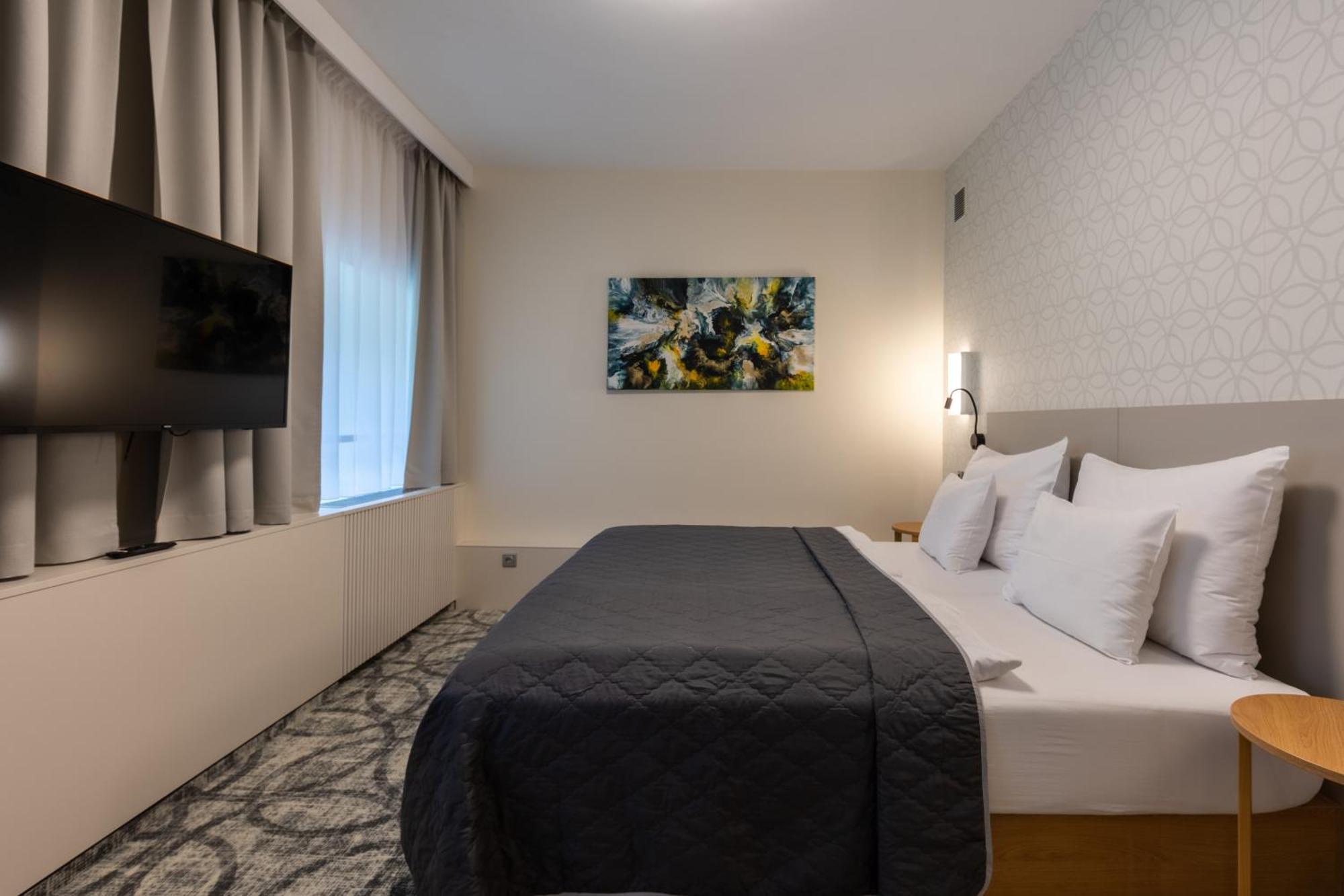 Zamek Trest Hotel Luaran gambar